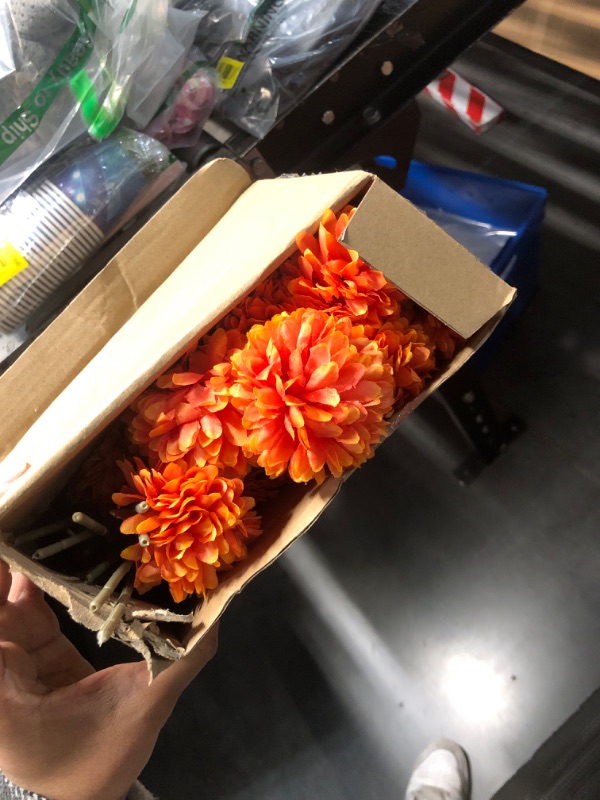 Photo 1 of ***MISSING PARTS***
Suncalla 36 Pcs Orange Yellow Red Artificial Marigolds Faux Ball Chrysanthemum Flowers Bouquet Silk Fake Mums Floral Table Centerpiece for Mexican Fall Mexican Day of The Dead Home Decor