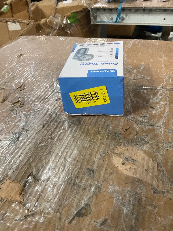 View 2 of ***(PARTS ONLY/ NON FUNCTIONAL)*** BEAUTURAL Fabric Shaver and Lint Remover, Sweater Defuzzer with 2-Speeds, 2 Replaceable Stainless Steel Blades, Battery Operated, Remove Clothes Fuzz, Lint Balls, Pills, Bobbles Gray