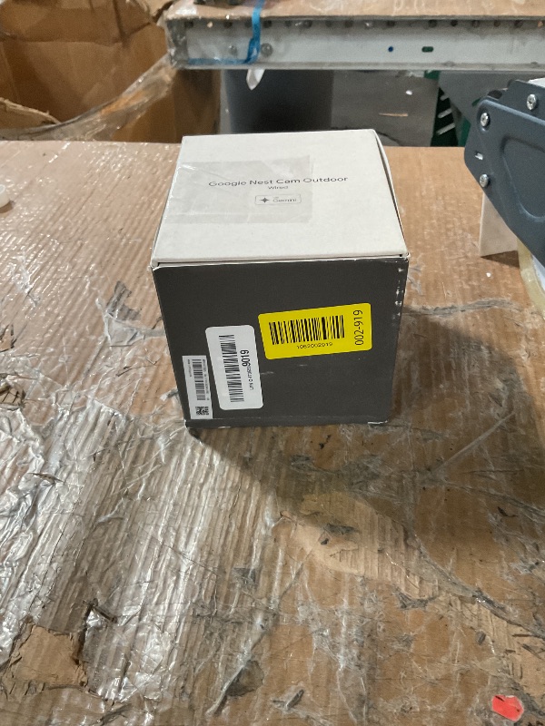 Photo 1 of * product is very dirty and used *
Google Nest Cam Outdoor (Wired, 2nd Gen) - Security Camera with 2K Video and Gemini, Night Vision, 2-Way Audio - Works with Google Home - 2025 Model - Hazel