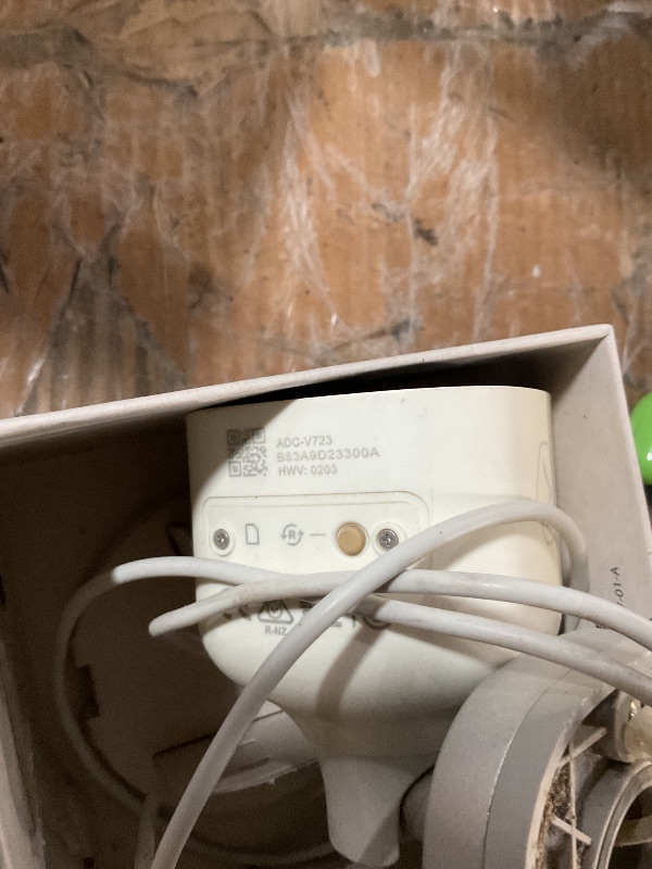 Photo 1 of * product is very dirty and used *
Google Nest Cam Outdoor (Wired, 2nd Gen) - Security Camera with 2K Video and Gemini, Night Vision, 2-Way Audio - Works with Google Home - 2025 Model - Hazel