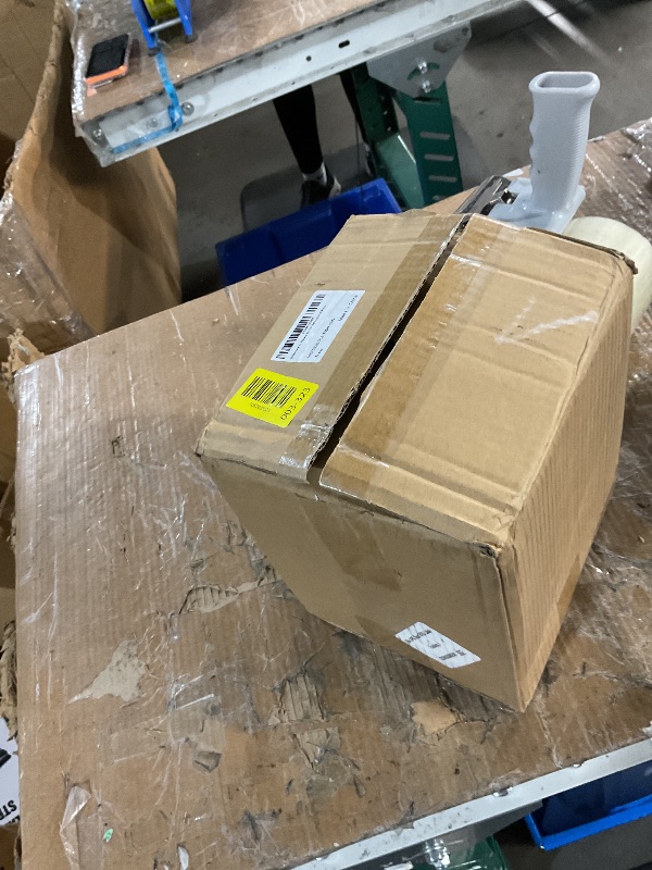 Photo 1 of *************MISSING 2 OF THEM*************
goldenwarm Privacy Gold Interior Door Knobs, Zinc-Alloy Heavy Duty Interior Door Knobs Bedroom, Contemporary Brass Door Knob Privacy, Brushed Gold Door Knob Interior for Bathroom(6 Pack)