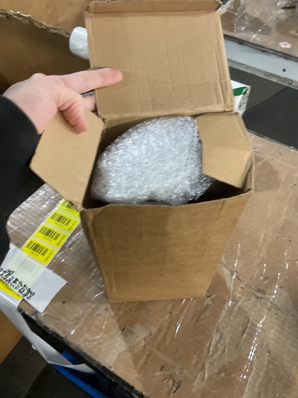 Photo 1 of ***(STOCK PHOTO FOR REFERENCE ONLY/ ROUND)***2 Quart (2 Liter 68 oz) ROUND Glass Pitcher with Lid and Spout, Water Pitchers with Handle for Fridge, Borosilicate Glass Carafe for Hot/Cold Drink, Large Jug for Iced Tea, Coffee,Juice,Milk,Beverage