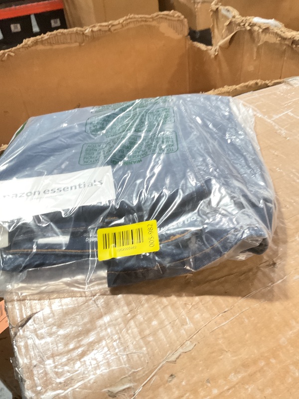 Photo 1 of Amazon Essentials Men's Athletic-Fit Stretch Jeans - Discontinued Colors, Dark Wash, 36W x 33L