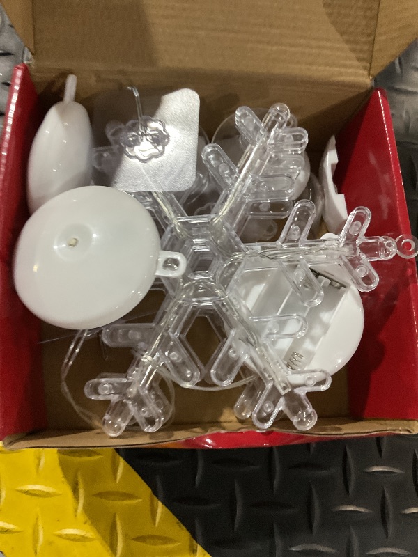 Photo 1 of [Timer] Christmas Window Decorations, 3 Pack Snowflake Christmas Window Lights with Suction Cup, Hanging LED Battery Operated Xmas Lights Indoor Outdoor Xmas Tree Fireplace Home Party Decor - While