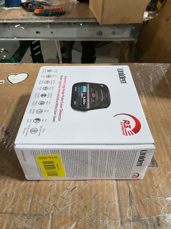 Photo 2 of Uniden R3 EXTREME LONG RANGE Laser/Radar Detector, Record Shattering Performance, Built-in GPS w/ Mute Memory, Voice Alerts, Red Light & Speed Camera Alerts, Multi-Color OLED Display , Black