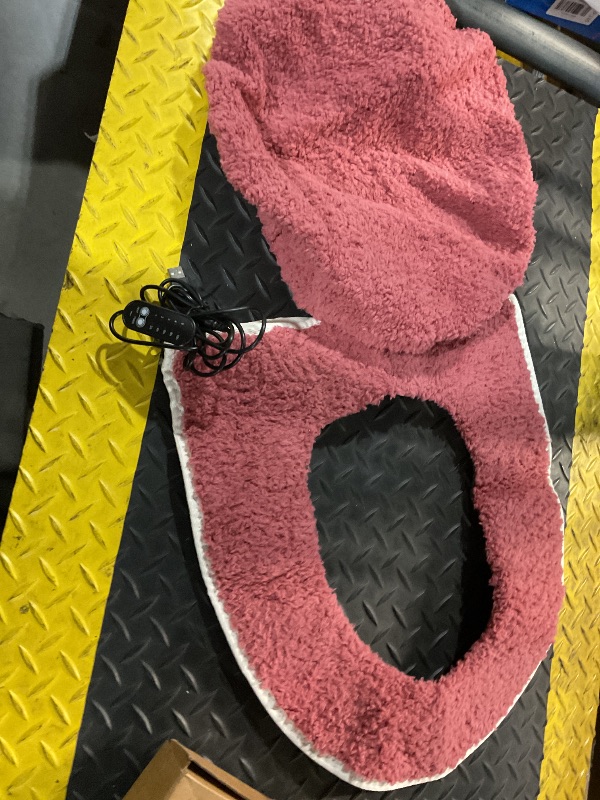 Photo 1 of ***HEAVILY USED***

Hahafelt Heated Toilet Seat Cover Set USB Powered Toilet Seat Warmer with Charger 5-Speed Adjustable Temperature and Timing Function Levels with Soft Plush Fabric Easy To Clean and Installation(Pink)