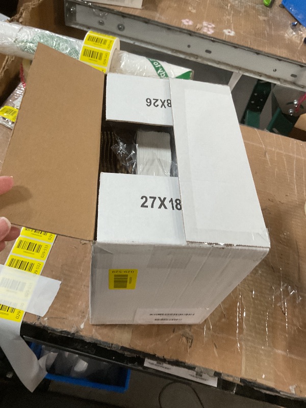 Photo 1 of **MISSING SOME PIECES**Rubtlamp 175 Pcs Plastic Dinnerware Set (25 Guests), Clear And Gold Plastic Plates, Hammered Party Plates Include Dinner Platos, Dessert Platos, Cups, Gold Cutlery Set And Napkins for Christmas