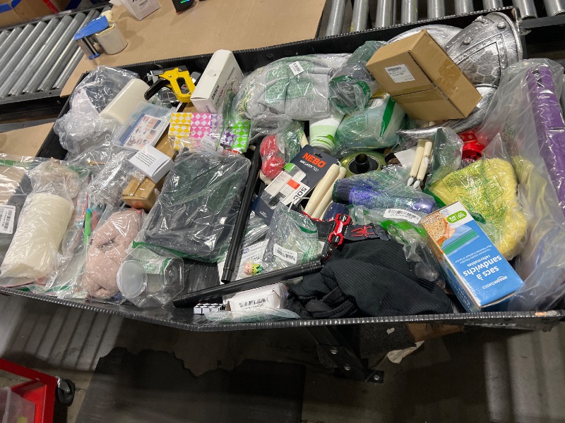 Photo 1 of box of mixed items