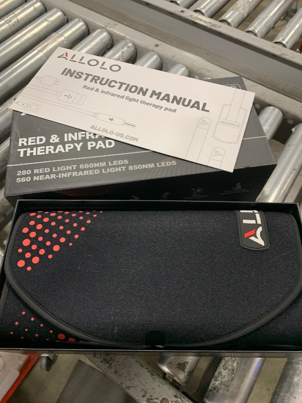 Photo 1 of ALLOLO Red Light Therapy for Body, 27.6"*13.9" Large Infrared Light Therapy with Timer, 280pcs 3-in-1 LEDs 660nm&850nm Red Light Therapy Pad for Back Belly Knee Joint (with Storage Bag & Glasses)