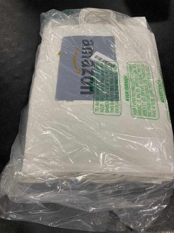 Photo 1 of **********USED AND DIRTY*********
Qutuus 10x5x13 White Paper Bags 50 Pcs Gift Bags with Handles Bulk Large Paper Bags for Shopping, Retail, Merchandise, Paper Sack, White Kraft Bags
