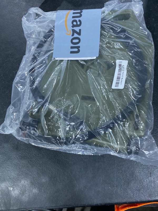 Photo 1 of 1.75L MOLLE Hydration Pack Water Panel for Vest Leakproof Valve and Detachable Reservoir