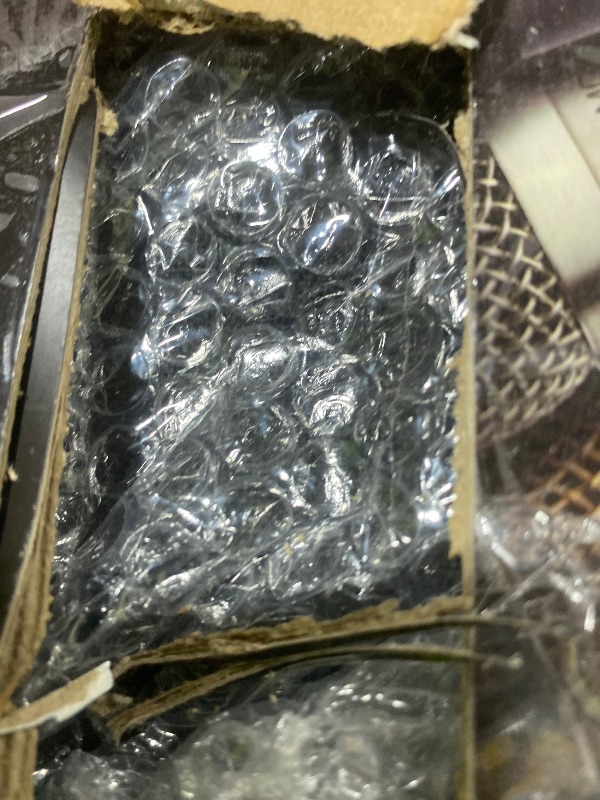 Photo 1 of SE ELECTRONICS V7 MC2 Wireless Microphone Capsule - Compatible with Sennheiser Wireless Transmitters - Professional Dynamic Microphone for Singing, Speech & Music Studio Recording (Gold w MP03 Pouch)