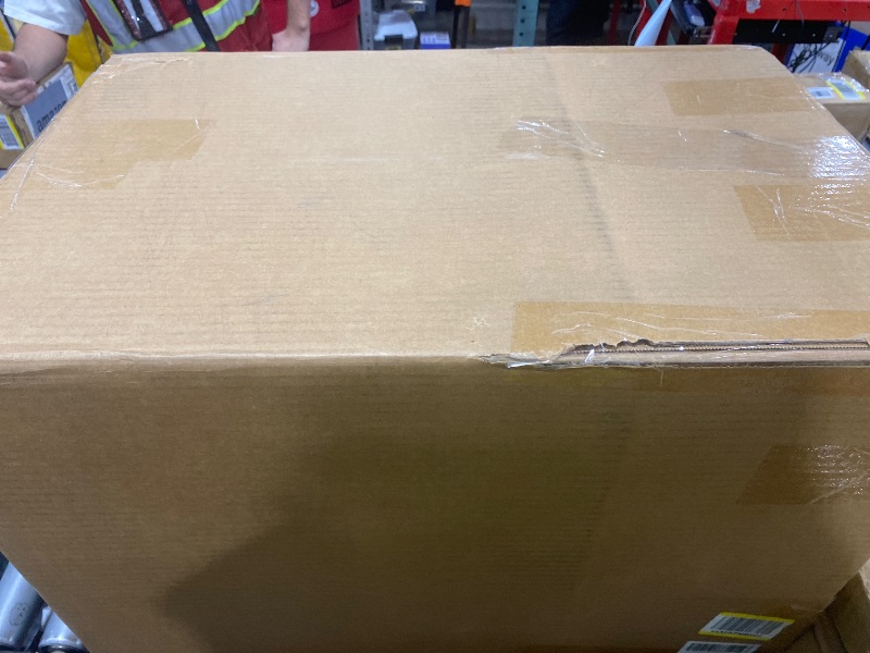 Photo 1 of Chafing Dishes for Buffet, 6QT Square Stainless Steel Chafing Dish with Transparent Hydraulic Lid, 304 Food Pan, Buffet Warmer for Parties and Events (Silver)