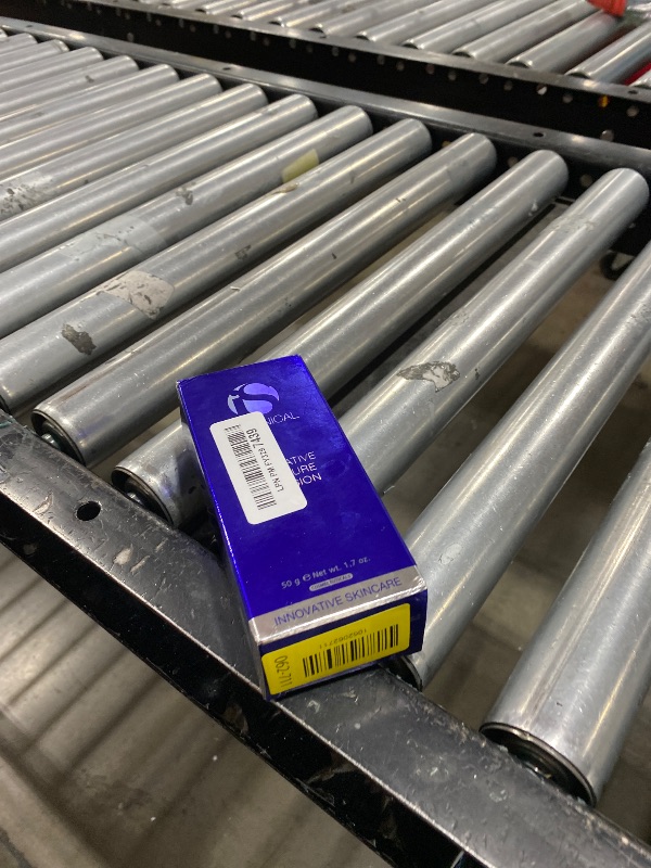 Photo 1 of iS CLINICAL Reparative Moisture Emulsion, Hydrating Anti-Aging Face Moisturizer with Hyaluronic Acid, Repairs and Protects Skin