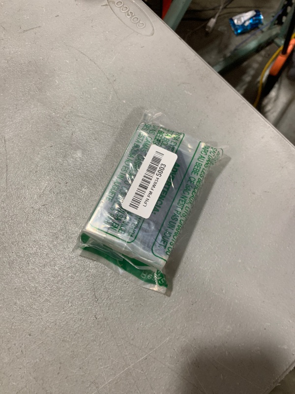 Photo 1 of 1/4-20 x 1-1/2'' (20 Pack) Flat Head Machine Screw, Phillips Drive, Black Oxide 304 Stainless Steel 18-8, Bright Finish, Fully Machine Thread