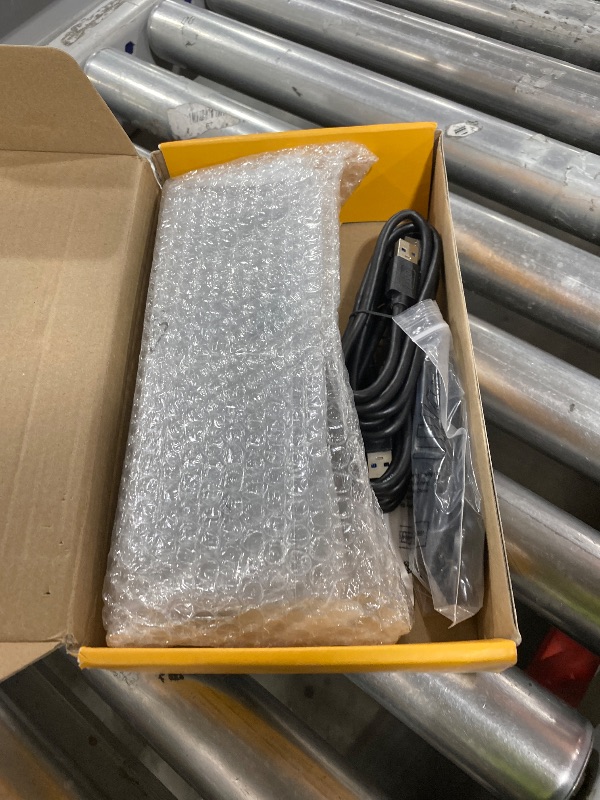 Photo 1 of KVM Switch 3 Monitors 4 Computers 8K@60Hz 4K@144Hz, HDMI +2 Displayport Triple Monitor KVM Switch with 4 USB Ports for Keyboard Mouse,Support Extended/Copy Mode, with Wired Remote and 4 USB Cables