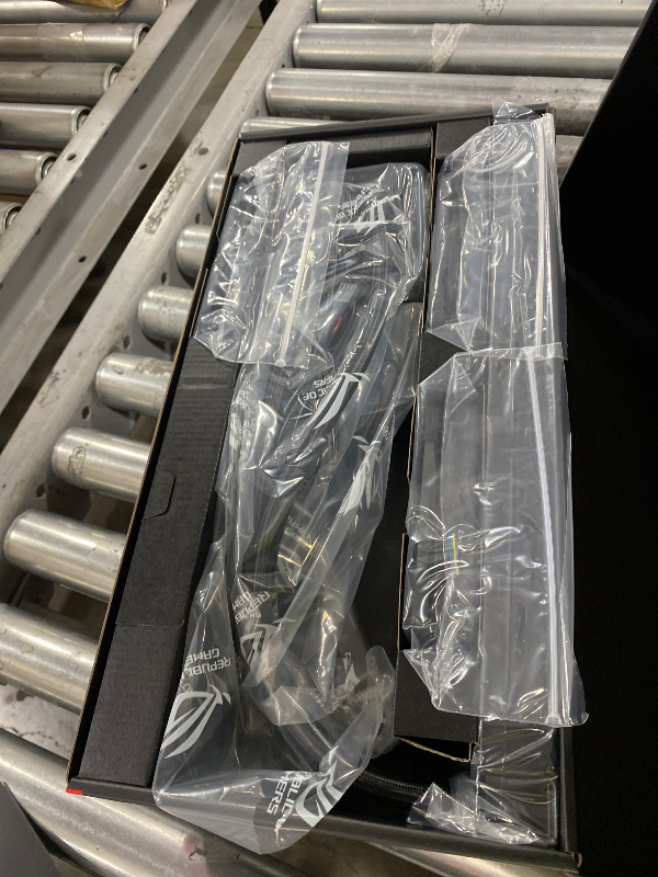 Photo 1 of ASUS ROG Ryujin III 360 All-in-one Liquid CPU Cooler with 360mm Radiator. Asetek 8th gen Pump, 3X Noctua industrialPPC 120mm Fans, 3.5” Color LCD