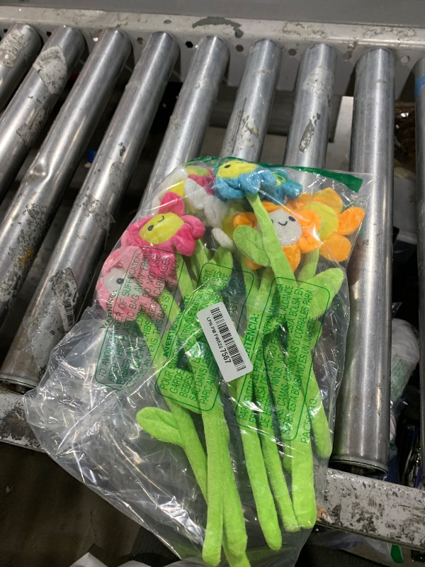 Photo 1 of 10 Pcs Plush Sunflower Flower Stuffed Bendable Stems Plush Bouquet Toy Soft Rose Flower 12.6 Inch for Christmas Classroom 2026 Mother's Day Valentines Day Girl Girlfriend Wife(10 Pcs Colorful Daisy)