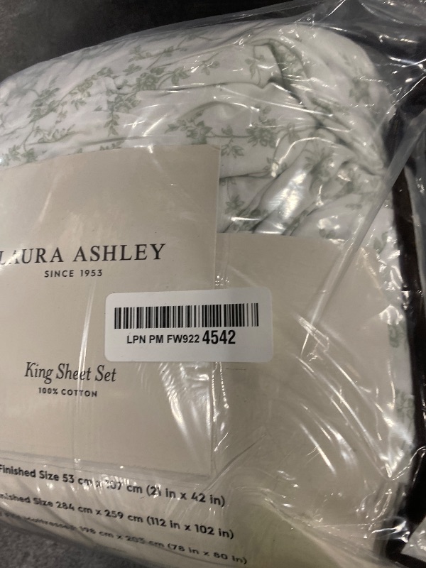 Photo 1 of Laura Ashley - King Sheet Set, Buttery-Soft Bed Sheets with a Naturally Silky Smooth Cotton Sateen Lightweight Feel - Matching Pillowcases & Fitted Sheet (Fiona Green)