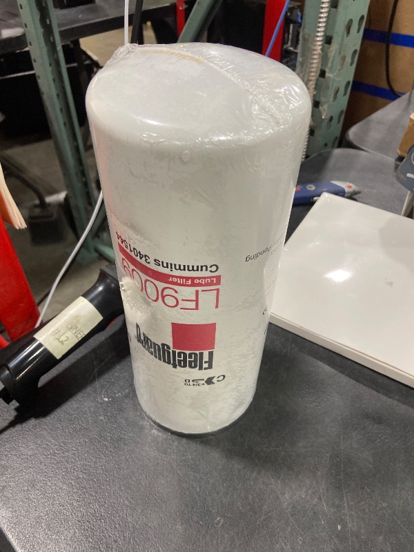 Photo 1 of Cummins Filtration LF9009 Oil/Lube Filter, 1 Pack