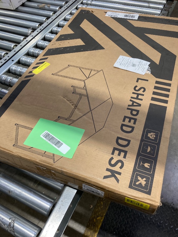 Photo 1 of ***Selling for parts only***Casacomoda Computer Desk L Shaped, 51 Inch Reversible L Shaped Desk, Gaming Desk, Home Office Desk, Carbon Fiber Black