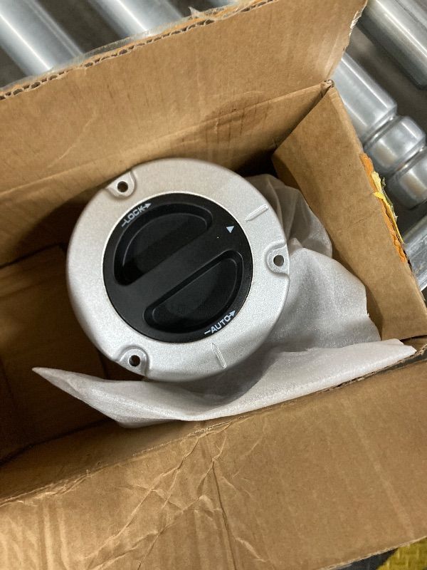 Photo 1 of ***USED -MISSING ONE -SELLING AS IS ***Roneeson 2X Front 4WD Automatic Locking Hub Actuator for Ford F250 F350 Super Duty 2011-2024, F450 F550 Super Duty 2011-2022