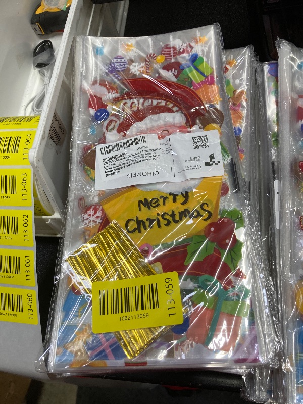 Photo 1 of 100 PCS Christmas Cellophane Treat Bags(5x11 Inch) with Tie, Plastic Christmas Bags for Candy Goodie Goody Cookie Gift Wrap Xmas Santa Pouches Frozen Winter Holiday Party Favors Supplies Decorations x4