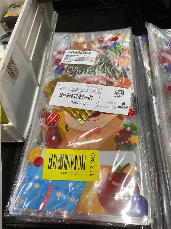 Photo 1 of 100 PCS Christmas Cellophane Treat Bags(5x11 Inch) with Tie, Plastic Christmas Bags for Candy Goodie Goody Cookie Gift Wrap Xmas Santa Pouches Frozen Winter Holiday Party Favors Supplies Decorations x4