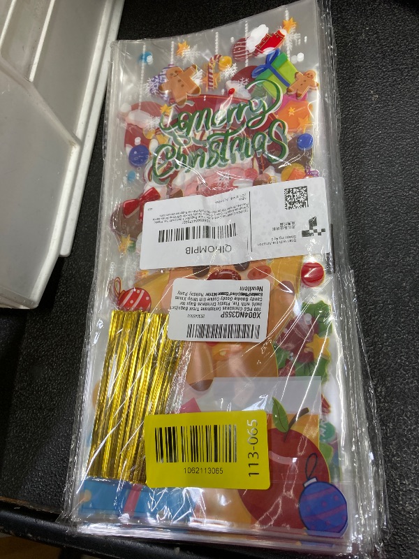 Photo 1 of 100 PCS Christmas Cellophane Treat Bags(5x11 Inch) with Tie, Plastic Christmas Bags for Candy Goodie Goody Cookie Gift Wrap Xmas Santa Pouches Frozen Winter Holiday Party Favors Supplies Decorations x4