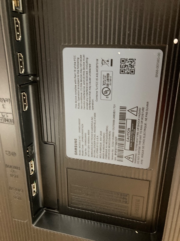 Photo 1 of **********BROKEN , NO RETURNS*********Samsung 98-Inch Class 4K Crystal UHD DU9000 Series HDR Smart TV, Object Tracking Sound Lite, Motion Xcelerator 120Hz, Supersize Picture Enhancer, Mega Contrast, Alexa Built-In (UN98DU9000, 2024 Model)