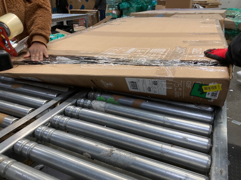 Photo 1 of ***********NO RETURNS************Samsung 75-Inch Class QLED Q8F 4K UHD Smart TV (2025 Model) Q4 AI Processor, 100% Color Volume with Quantum Dot, AirSlim Design, Endless Free Content, Samsung Vision AI, Alexa Built-in