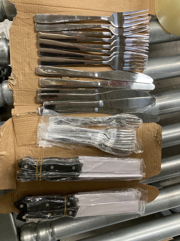 Photo 1 of **MISSING PARTS***HIWARE 48-Piece Silverware Set with Steak Knives for 8, 18/8 Stainless Steel Flatware Cutlery Set For Home Kitchen Restaurant Hotel, Kitchen Utensils Set, Mirror Polished, Dishwasher Safe