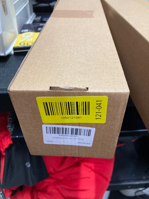 Photo 1 of 12 Pcs Christmas Tree Topper 3 Style Lime Green Furry Curly Spiral Stems Ornament with Red Ball Decoration for Xmas Tree Picks Wreath Garland Vase Filler Home Office Craft Holiday Party Decor