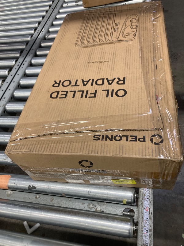 Photo 1 of ***It is used, it is missing a part and it is not known if it is missing a part, it is not known if it works 100%****PELONIS Radiator Heater for Large Space, Electric Oil Filled Radiator, Dual Knobs, 1500W, Quiet Space Heater, 3 Modes, Tip-over Protection