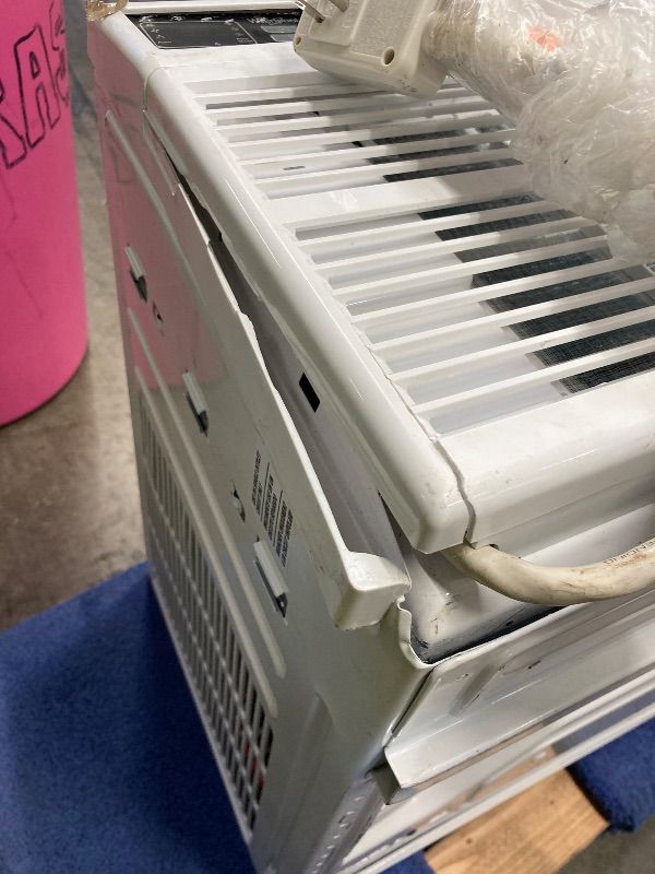 Photo 1 of ***DAMAGED SELLING AS PARTS ONLY***Whirpool Window Air Conditioner, 8,000 BTU up to 350 Sq Ft. | Supplemental Heat, Heater for Apartment, Living Room, Bedroom,