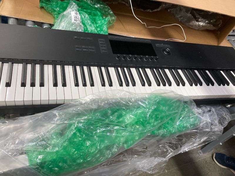 Photo 1 of **MISSING ALL ACCESSORIES/KEYBOARD ONLY***Native Instruments S-Series Komplete Kontrol S88 MK3 Keyboard Controller