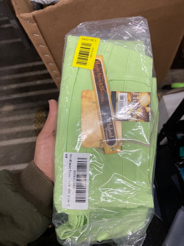 Photo 1 of & Company Womens Perfectly Shaping Hyper Stretch Shorts SH44876X Lime 1X