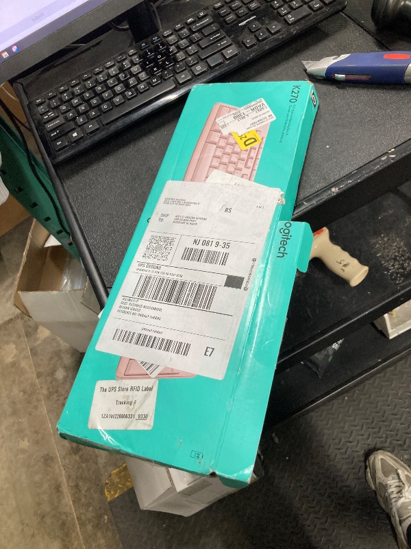 Photo 1 of **NO USB/PARTS ONLY**Logitech K270 Wireless Keyboard for Windows, 2.4 GHz Wireless, Full-Size, Number Pad, 8 Multimedia Keys, 2-Year Battery Life, Compatible with PC, Laptop - Rose