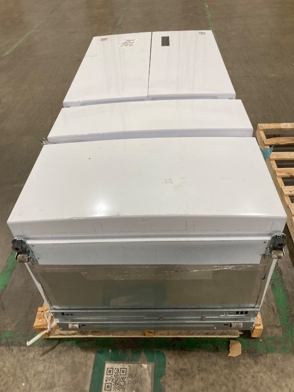 Photo 1 of ***DAMAGE USED -NON-FUNCTIONAL -SELLING AS PARTS ONLY*** Commercial Cool 18.9 Cu. Ft. French Door Refrigerator, 33 Inch Wide Refrigerator with 2 Bottom Mount Freezer Drawers, Frost Free, LED Lighting, Digital Temperature Control, CCRF1890KW, White  ***SOM