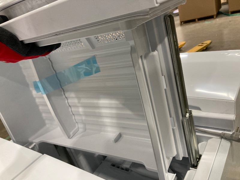 Photo 1 of ***DAMAGE USED -NON-FUNCTIONAL -SELLING AS PARTS ONLY*** Commercial Cool 18.9 Cu. Ft. French Door Refrigerator, 33 Inch Wide Refrigerator with 2 Bottom Mount Freezer Drawers, Frost Free, LED Lighting, Digital Temperature Control, CCRF1890KW, White  ***SOM