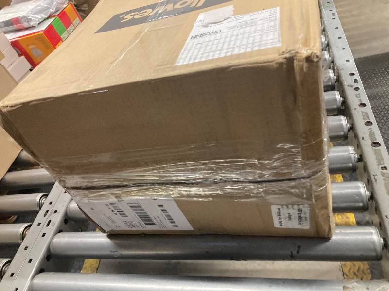 Photo 1 of **NOT WORKING***Amazon Basics Cross Cut Paper and Credit Card Shredder, 12 Sheet (New Model), Black