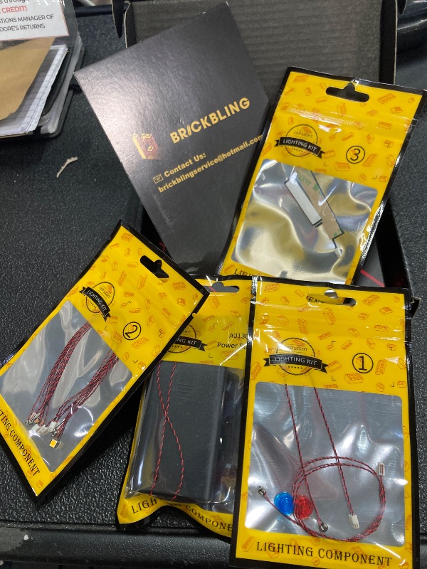 Photo 1 of ***LIGHT ONLY***BrickBling LED Light Only, Compatible with Lego Creator 3 in 1 Record Player with Flowers 31172-Not Come with Model***LIGHT ONLY**