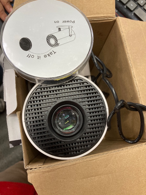 Photo 1 of ***MISSING REMOTE*** Magcubic 2025 Upgraded Mini Projector 4K support with WiFi 6 and Bluetooth 5.4, 5w Soundbase Speaker, Portable Projecteur with Auto Vertical Keystone 180° Rotatable Lens Cap for Movie Home HY300Pro+