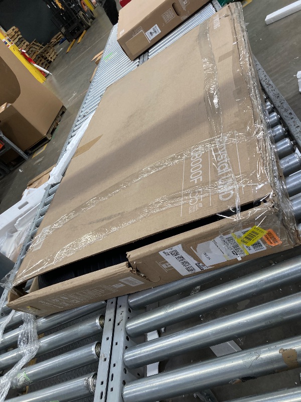 Photo 1 of ***BROKEN*NO RETURNS*NO REFUNDS*NO EXCEPTIONS***Samsung 55-Inch Class Crystal UHD U8000F 4K Smart TV (2025 Model) Endless Free Content, Crystal Processor 4K, MetalStream Design, Knox Security, Compatible with Alexa***BROKEN*NO RETURNS*NO REFUNDS*NO EXCEPT