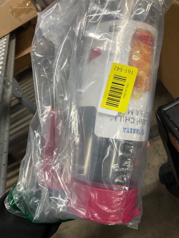 Photo 1 of ***HANDLE ON YOP BROKEN OFF***Takeya Flash Chill Iced Tea Maker - Versatile Tea Brewer for Loose/Bagged Tea - Patented Flash Chill Tech Hot/Cold Use BPA-Free Tritan Dishwasher Safe - Airtight Lid Made in USA - 2 Quart/Raspberry***HANDLE ON YOP BROKEN OFF*