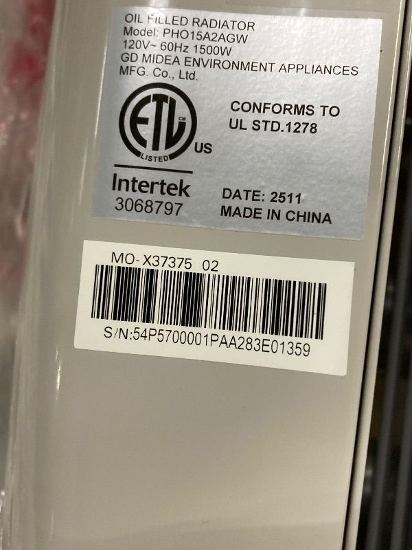 Photo 1 of ***DAMAGE POWER CORD*** PELONIS Radiator Heater for Large Space, Electric Oil Filled Radiator, Dual Knobs, 1500W, Quiet Space Heater, 3 Modes, Tip-over Protection