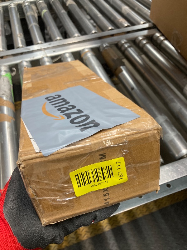 Photo 1 of ***chipped end piece***Curtain Rods for Windows 28-128 inch?2.33-10.67Ft?,1 inch Diameter Heavy Duty Single Rod,Matte Black Curtain Rod with Brackets Adjustable by Splicing for Bedroom,Living Room,Patio Itself 32-128 inchchipped end piece