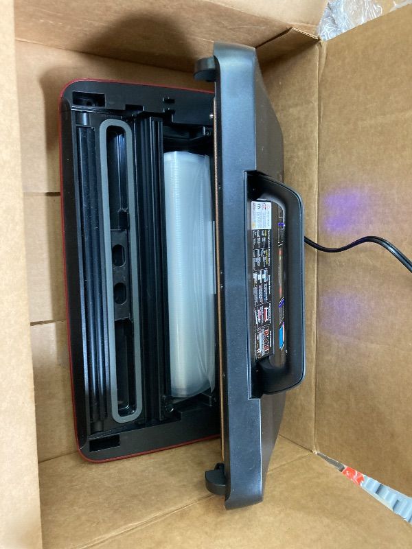 Photo 1 of **NOT IN ORIGINAL BOX/ERROR CODE/PARTS ONLY***95KPA Professional Electric Vacuum Sealer SV628 Also Heat Seals NEW