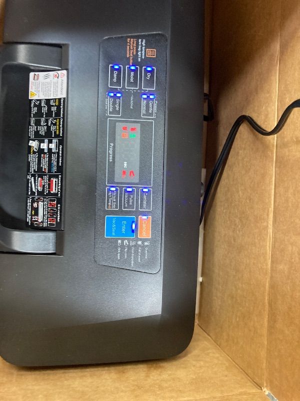 Photo 1 of **NOT IN ORIGINAL BOX/ERROR CODE/PARTS ONLY***95KPA Professional Electric Vacuum Sealer SV628 Also Heat Seals NEW