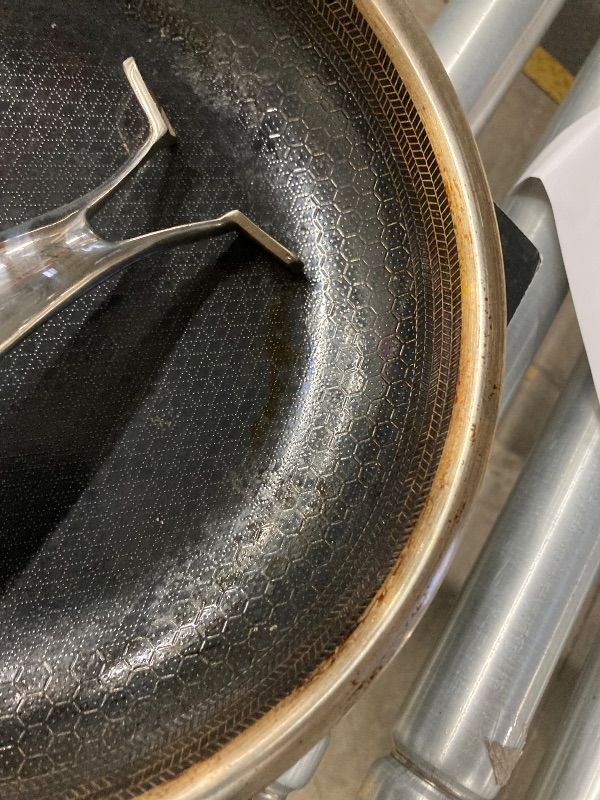Photo 1 of ***USED-DAMAGED -SELLING AS IS *** TalingMA 9-Inch Non Stick Frying Pans, Stainless Steel Skillet with Honey Design, Non Toxic Frying Pan with Cool-Touch Handle, Dishwasher Safe, Easy Use in the Kitchen
